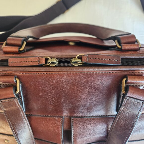 Fossil "Miles" Leather Duffle Bag EUC - Picture 10 of 11